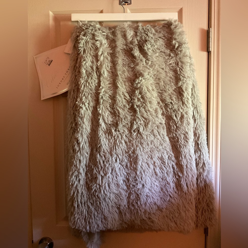 Celebrity Home Throw Faux Fur Glam Coastal Farmhouse Luxe Soft
